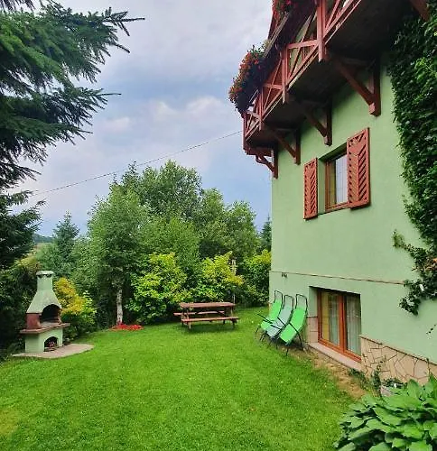 Zieleniecka Bed & Breakfast