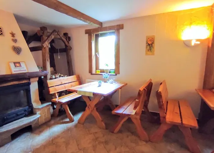 Zieleniecka Bed & Breakfast